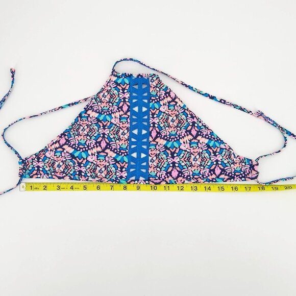 AERIE High Neck Tie Back Crochet Bikini Top S - Picture 8 of 9